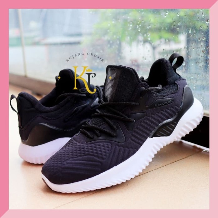 sepatu adidas best seller