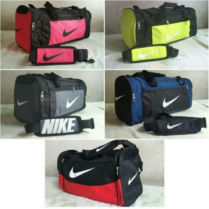 Harga Tas Travelbag Nike Muatan Besar Cocok Untuk Bepergian DanSpotharga.com Harga Tas Travelbag Nike Muatan Besar Cocok Untuk Bepergian DanSpotharga.com