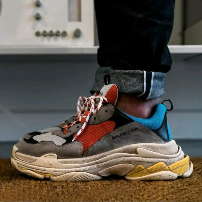 Jual Balenciaga Triple S Un Authorized Original Sepatu Keren