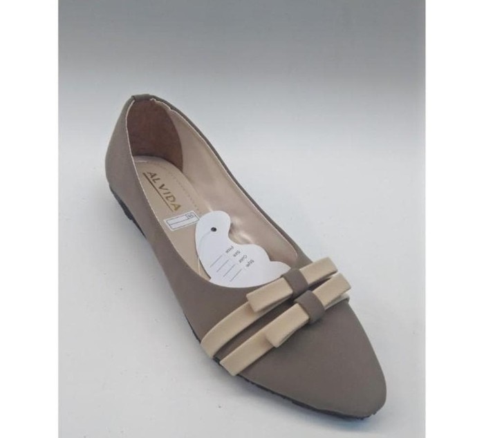 Jual Baru Paket Sepatu Flatshoes Wanita Pita Isi 15 Pasang Jakarta Timur Barikkshop Tokopedia