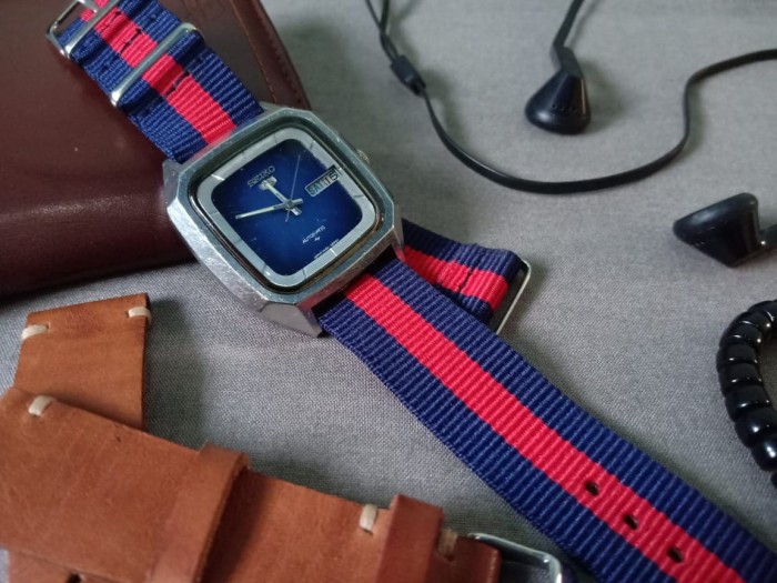 seiko 5 automatic dress watch