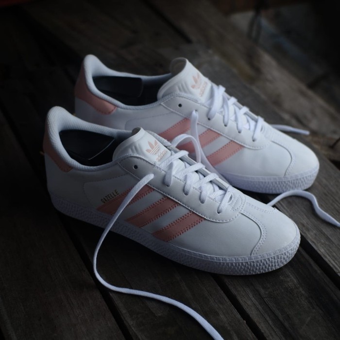 peach gazelles