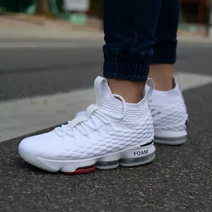 off white lebron 15