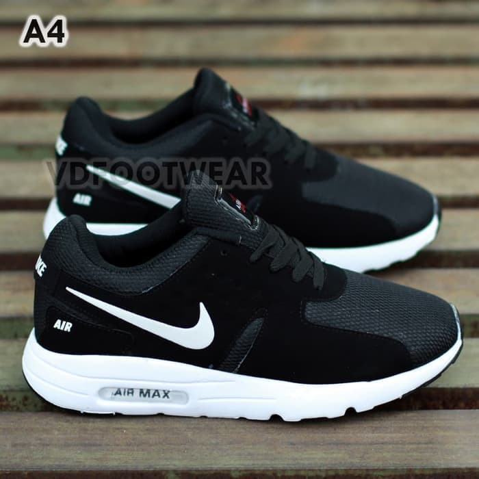 sepatu sport nike air max