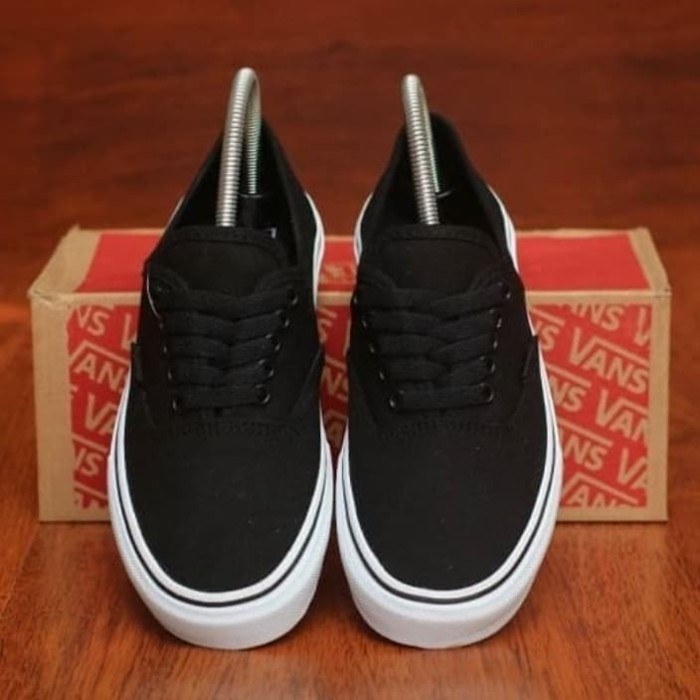 vans authentic black dope
