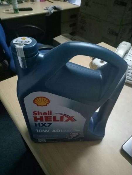 NEW OLI SHELL HELIX HX7 Sae 10w 40 Galon 4 Liter