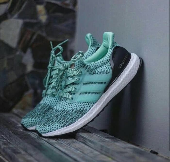 adidas ultra boost aqua