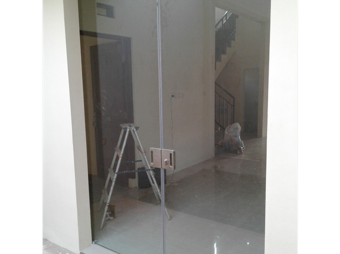 Jual pintu  kaca  geser  sliding full kaca  tanpa frame 