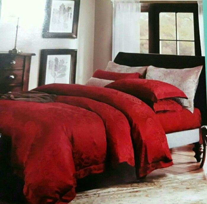 Jual Bed Cover Set King Koil Tencel Motif Ukir Warna Merah Uk Bed Cover Set King Koil Tencel Motif Ukir Warna Merah Uk 180x200