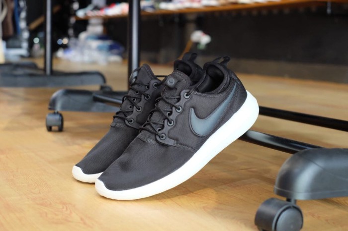 nike roshe two original