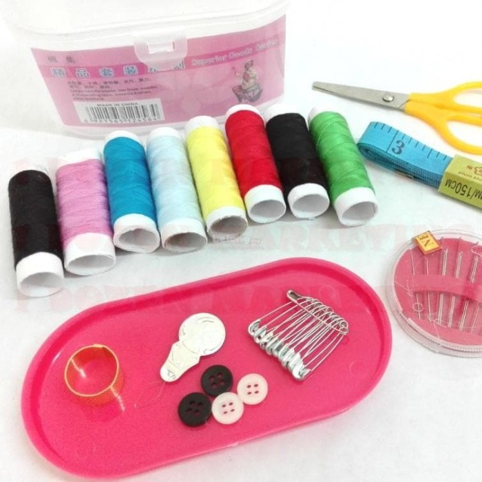 Set Alat Jahit Sewing Box travelling Set Peralatan Benang Jarum kecil - warna .