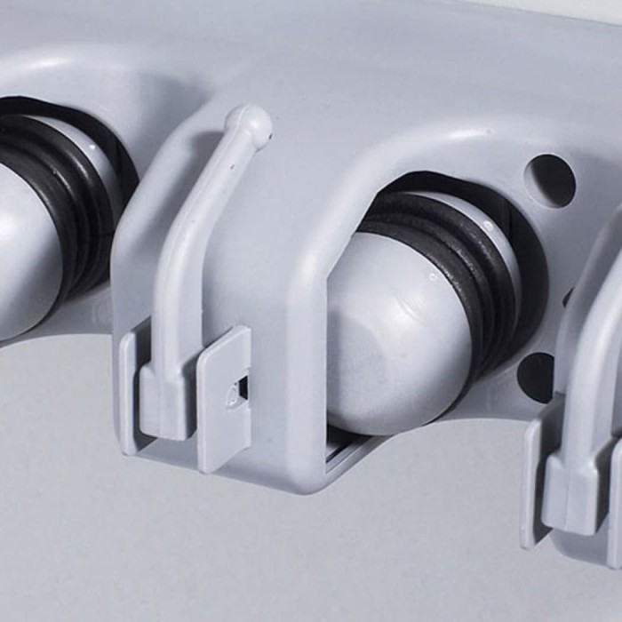 Gantungan sapu alat pel dengan hook 3 slot magic mop holder TOP QLTY