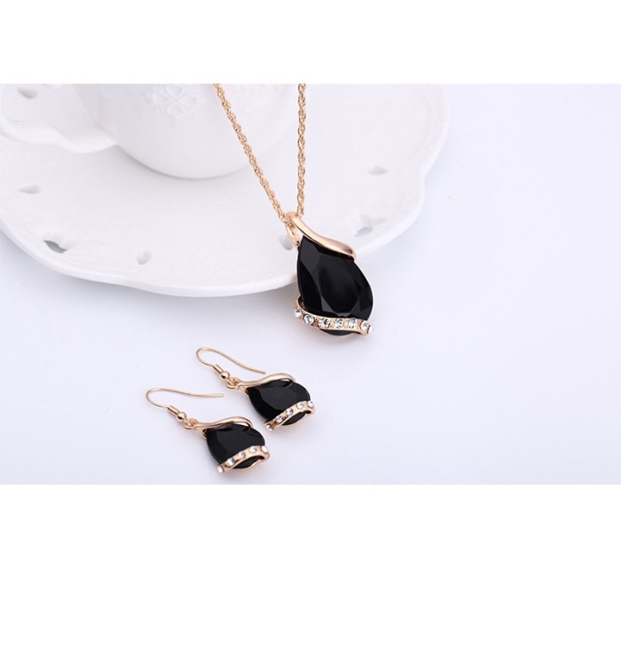 91 Gambar Perhiasan Emas Warna Hitam HD 91 Gambar Perhiasan Emas Warna Hitam HD