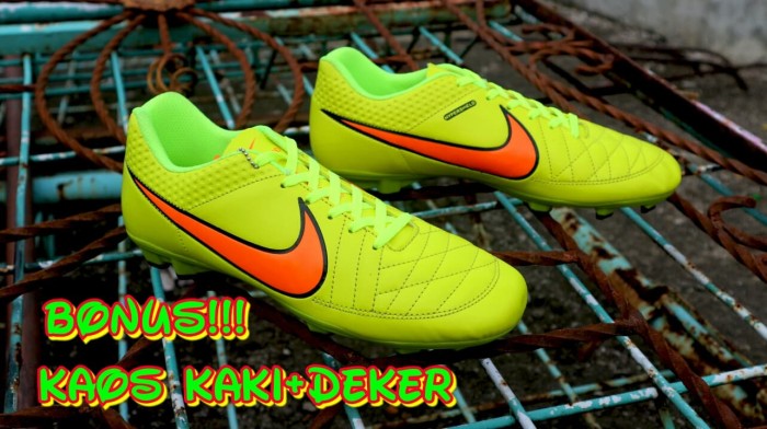 Katalog Sepatu Bola Travelbon.com Katalog Sepatu Bola Travelbon.com