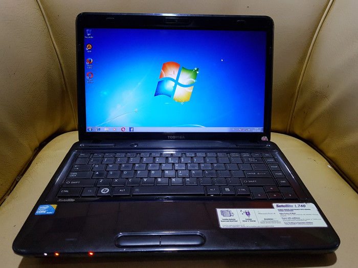 Jual LAPTOP TOSHIBA SATELLITE L740 CORE I3 RAM 4GB HDD 