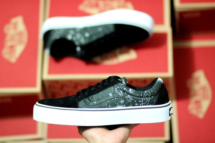 vans era 42