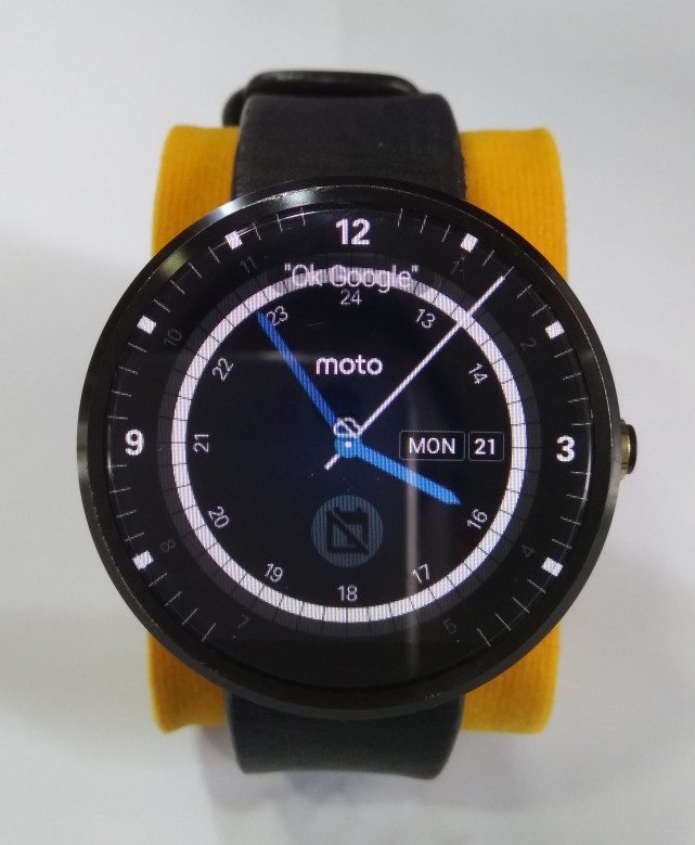 moto 360 1