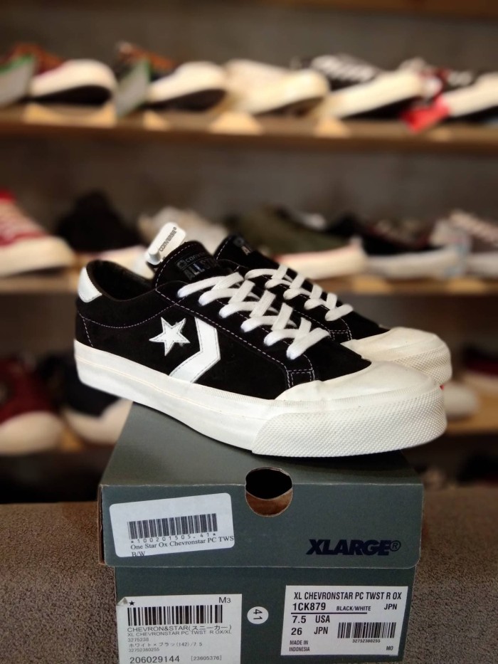 converse one star bw