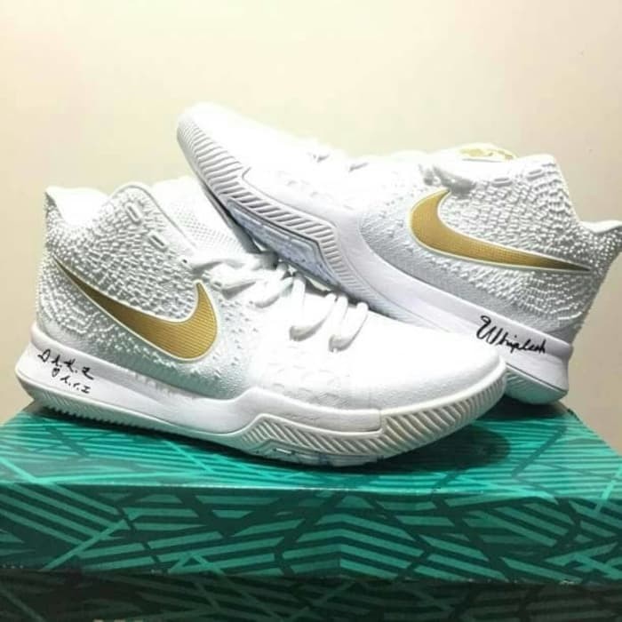 sepatu basket nike kyrie 3 sepatu basket nike kyrie 3