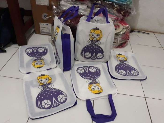 Katalog Tas Ultah Jinjing Karakter Hargano.com Katalog Tas Ultah Jinjing Karakter Hargano.com