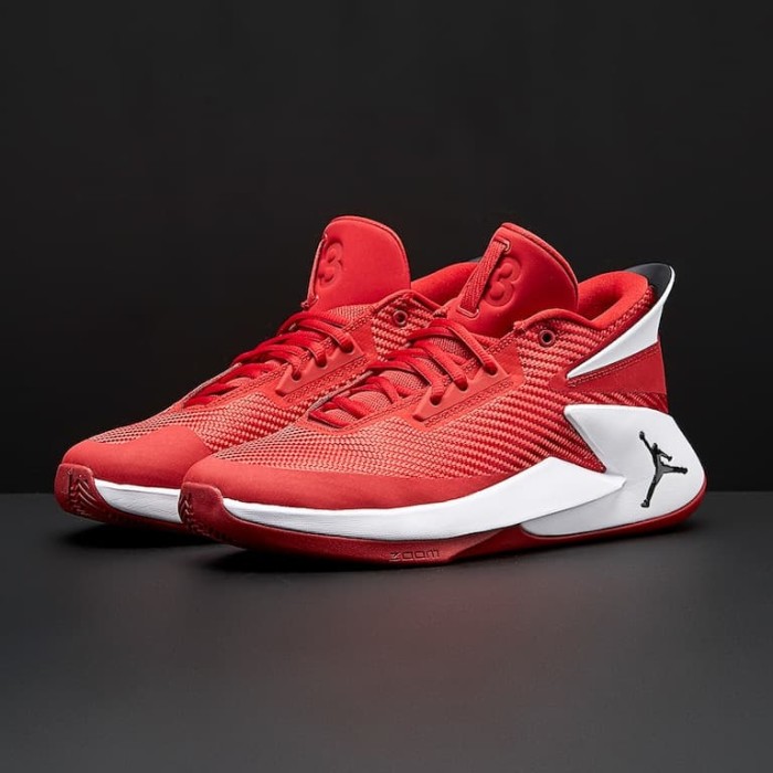 jordan fly lockdown red