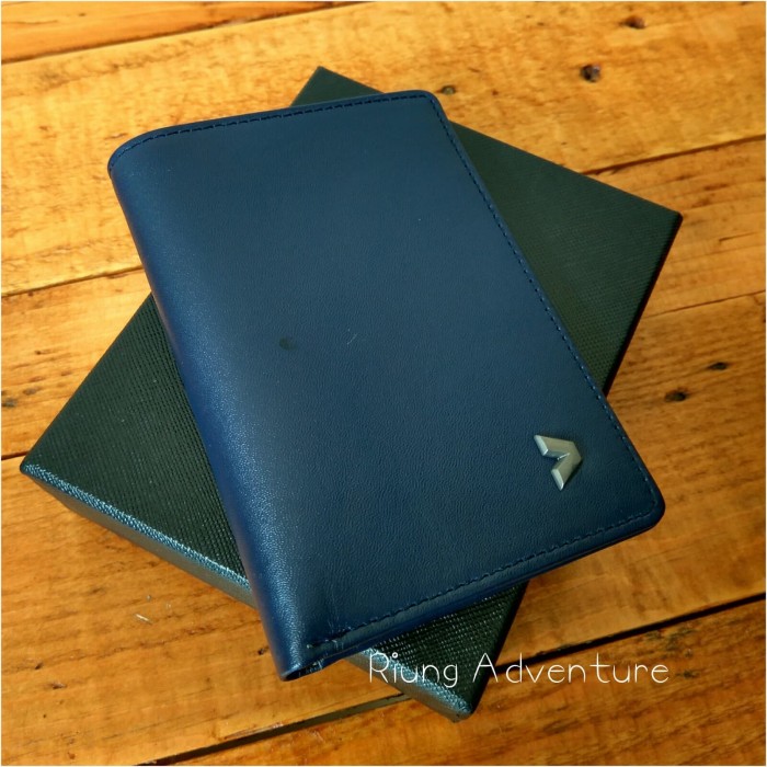 Dompet Kulit 2 Lipat Kalibre 995153 440 Blue Box Exlusive