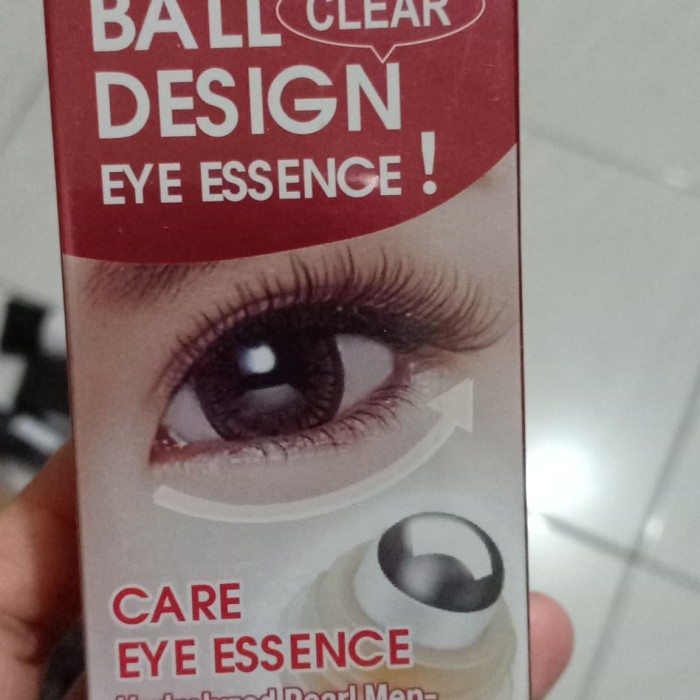 Bioaqua Brighteyes Ball Design Penghilang Mata Panda Kantung Mata