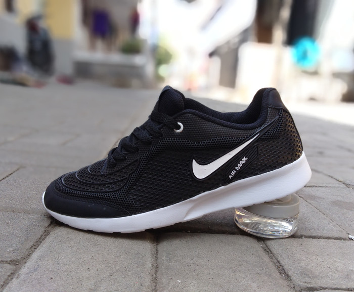 jual sepatu sport nike airmax running pria black polis jual sepatu sport nike airmax running pria black polis