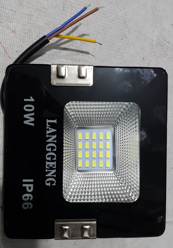 Jual Lampu Tembak Kap Halogen Led Outdoor Ip65 Putih Tipis 10 Watt Lampu Tembak Kap Halogen Led Outdoor Ip65 Putih Tipis 10 Watt