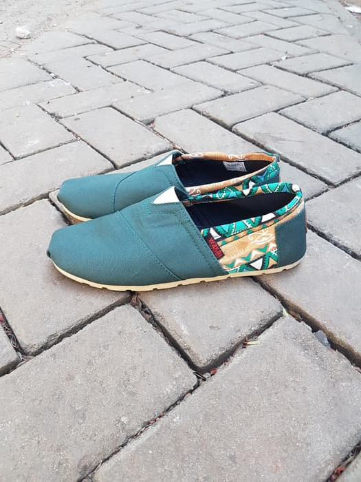 sepatu santai wanita
