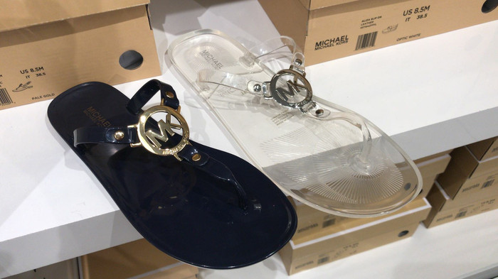 harga sandal michael kors
