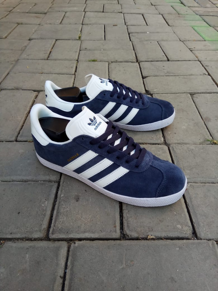 Jual SEPATU ADIDAS GAZELLE NAVY ORIGINAL BNWB INDONESIA Navy, 42 Kab. Tangerang Kuncen sport | Tokopedia Jual SEPATU ADIDAS GAZELLE NAVY ORIGINAL BNWB INDONESIA Navy, 42 Kab. Tangerang Kuncen sport | Tokopedia