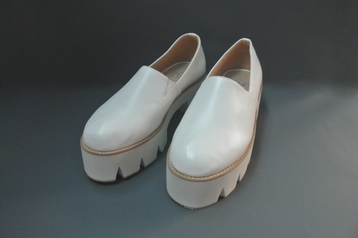 Katalog 13th Shoes Travelbon.com Katalog 13th Shoes Travelbon.com