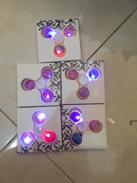 FIDGET SPINNER LAMPU LED Lamp Hand Spinner Nyala Disco Mainan Hobi