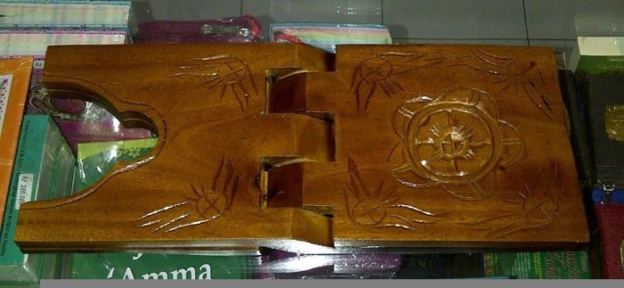 ... Rekal Al Quran ukuran lebar 18cm Tatakan dudukan Alquran