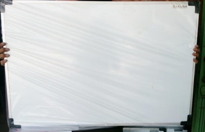 papan tulis magnet white board Ukuran 60 cm x 90 cm SAKURA ATK HID29