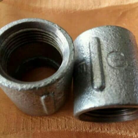 Socket Besi Galvanis/Cs Drat 1 Inch