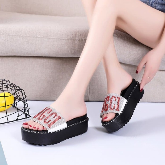 gucci wedges