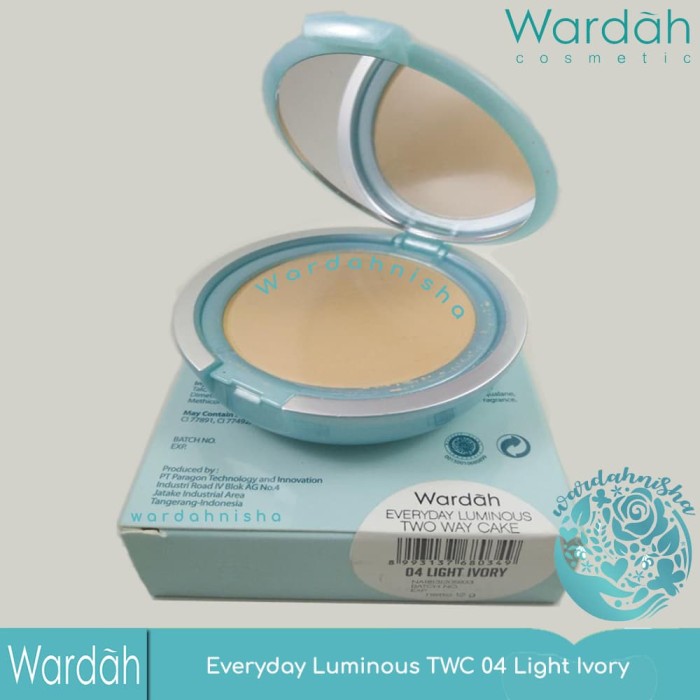 Wardah Everyday Luminous Two Way Cake 04 Light Ivory