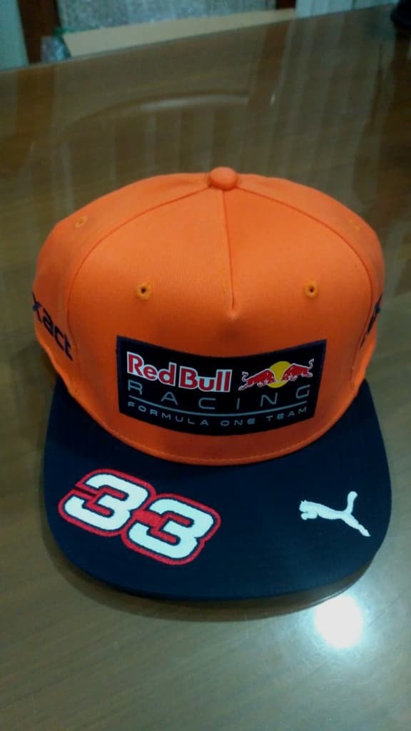 verstappen orange hat