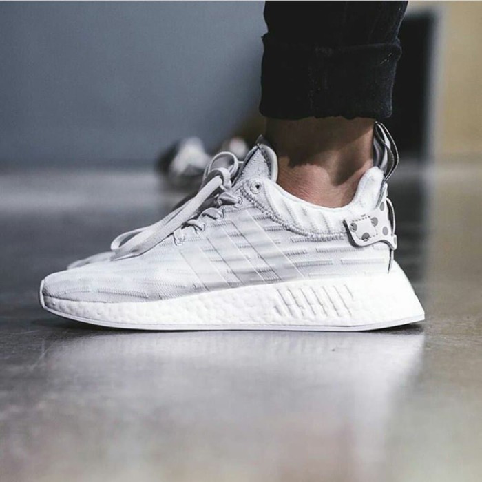 adidas nmd r2 womens white