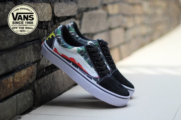 sepatu vans bape shark