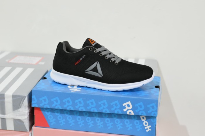 harga sepatu sport reebok pria harga sepatu sport reebok pria
