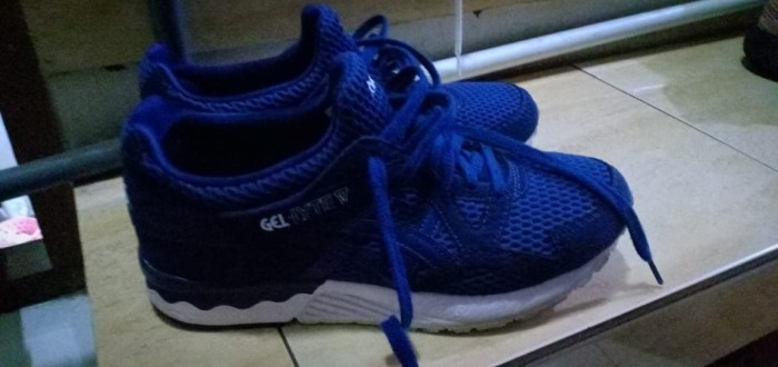 sepatu asics gel lyte v