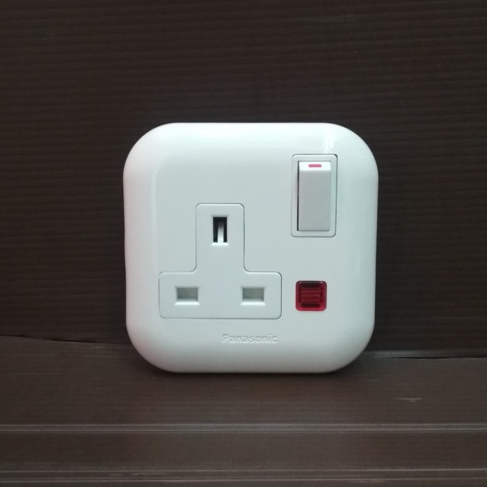 PANASONIC/ Colokan AC/Stop Kontak AC Ada Saklar Dan Lampunya