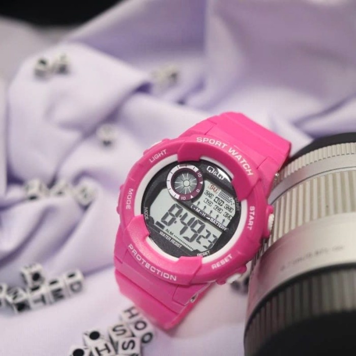 Q&Q Watch - QQ1019 - Jam Tangan Sport Wanita - Rubber Strap