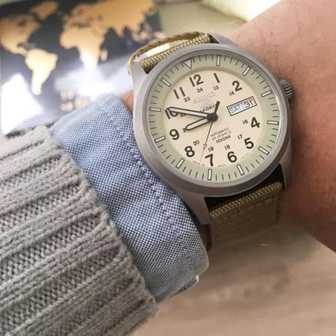 seiko 5 sports snzg07k1