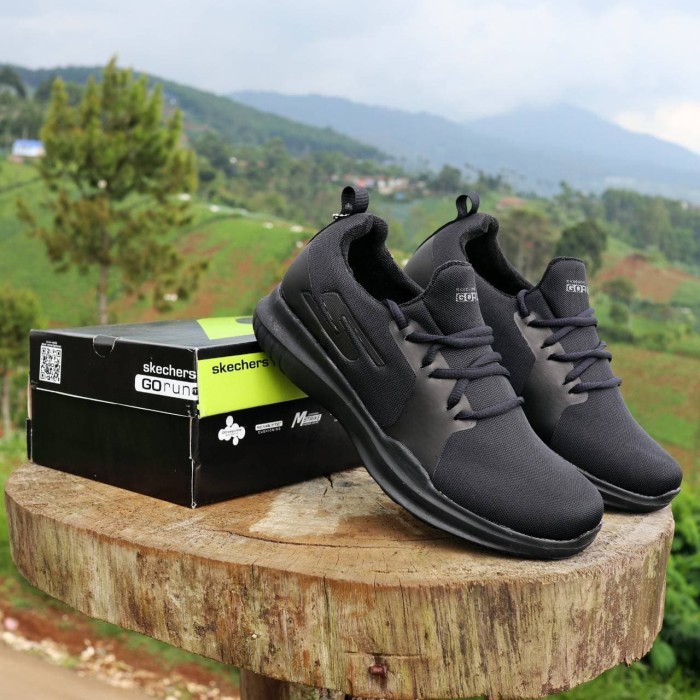skechers go run mojo black