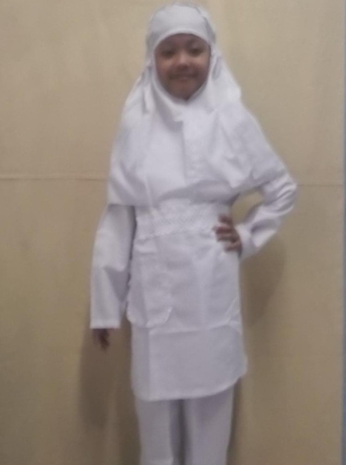 Foto Produk Baju Muslim Setelan Anak Perempuan Warna Putih 4 - 5 - 6 - 7 - 8 dari Franziska