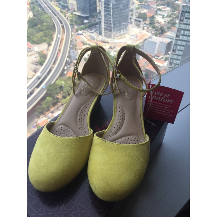 white ballet shoes payless